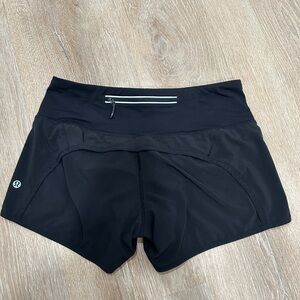 Lululemon Speed Up Low-Rise lined shorts 2.5”